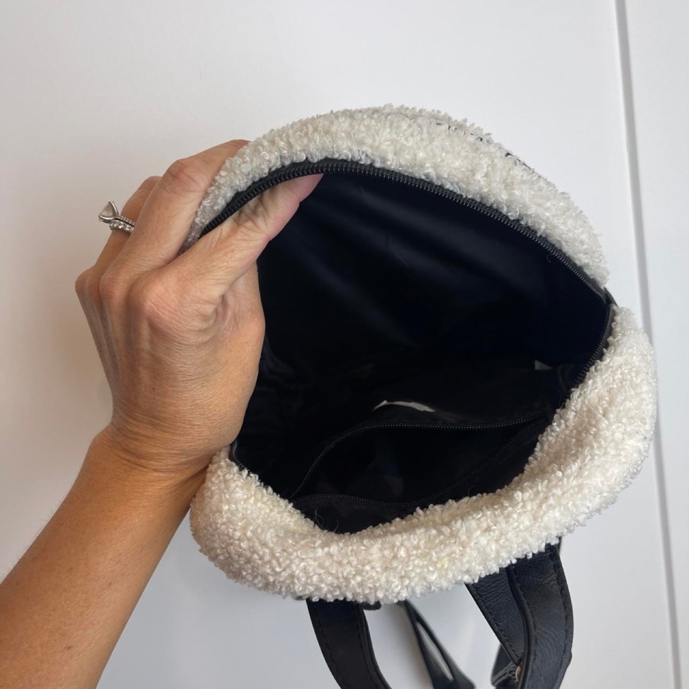 Cream Sherpa Mini Backpack 🖤 - Picture 6 of 7